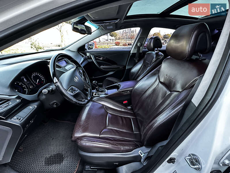 Седан Hyundai Azera 2011 в Кривом Роге