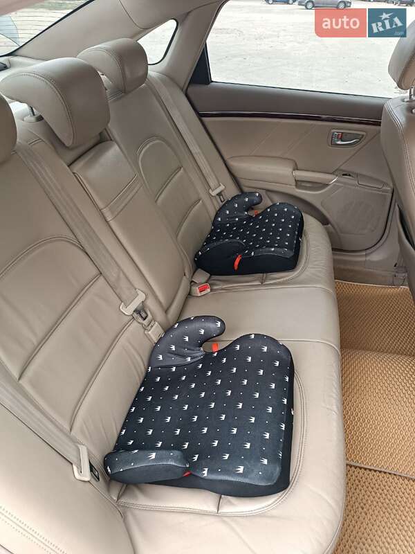 Седан Hyundai Azera 2007 в Тернополе