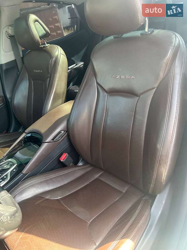 Седан Hyundai Azera 2012 в Києві