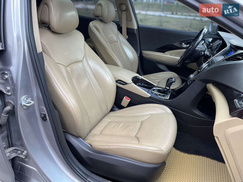 Седан Hyundai Azera 2011 в Києві