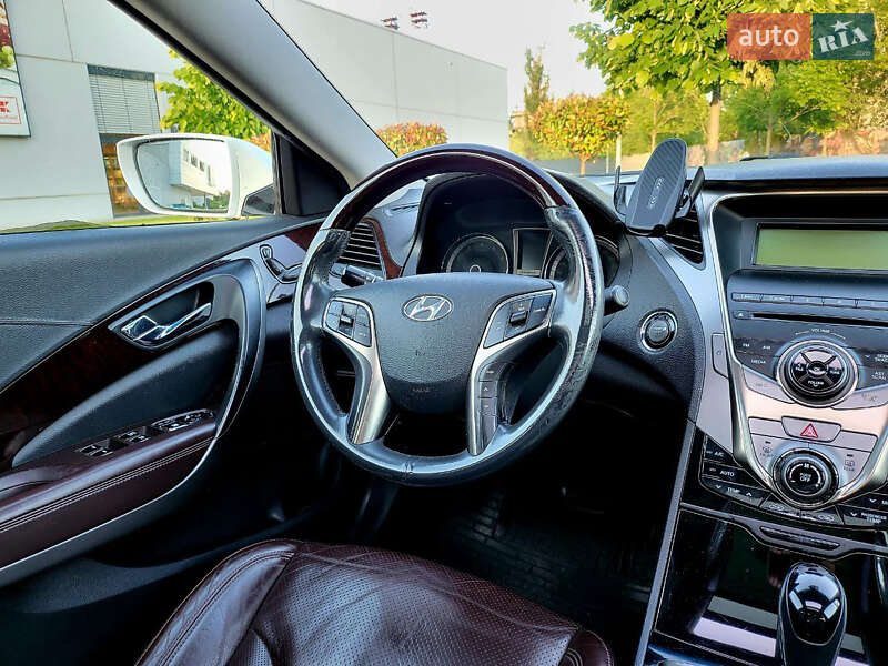 Седан Hyundai Azera 2011 в Одесі
