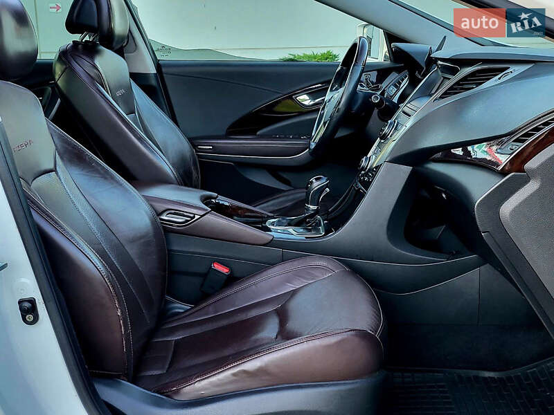 Седан Hyundai Azera 2011 в Одесі