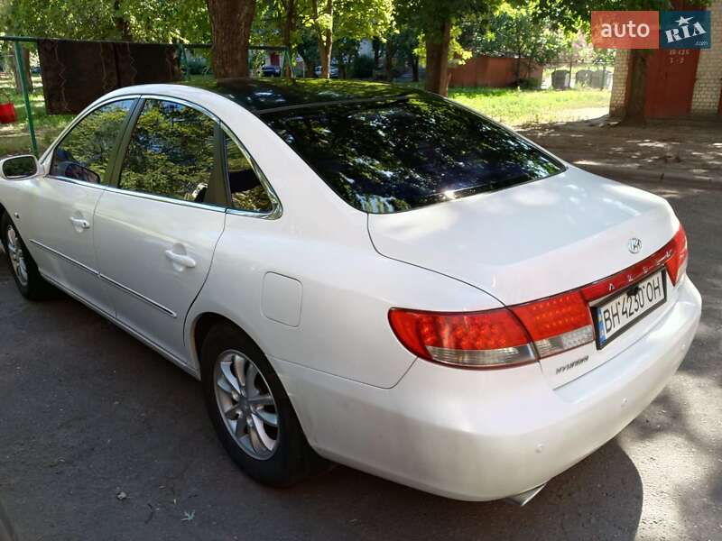 Седан Hyundai Azera 2008 в Черкассах