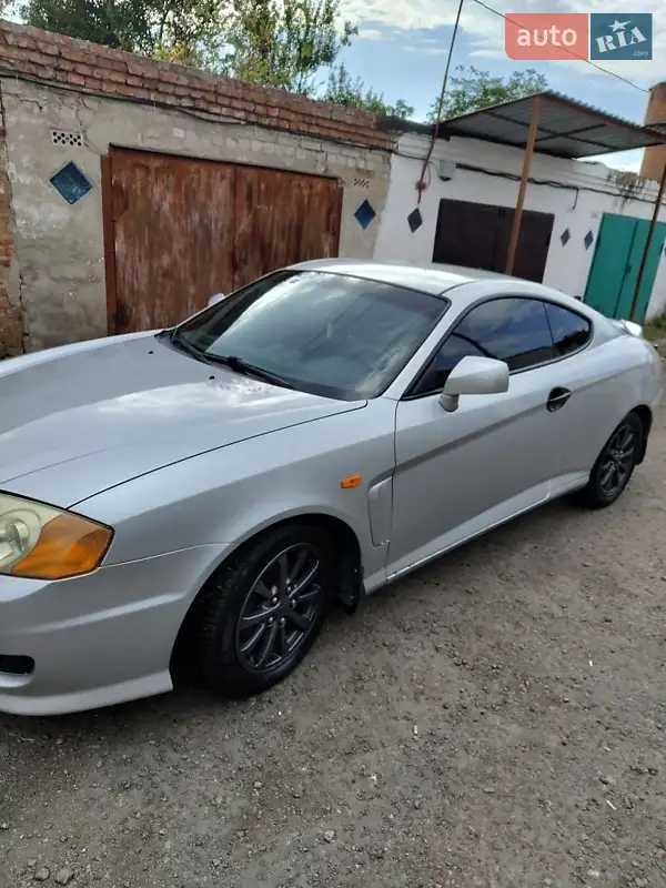 Hyundai Coupe