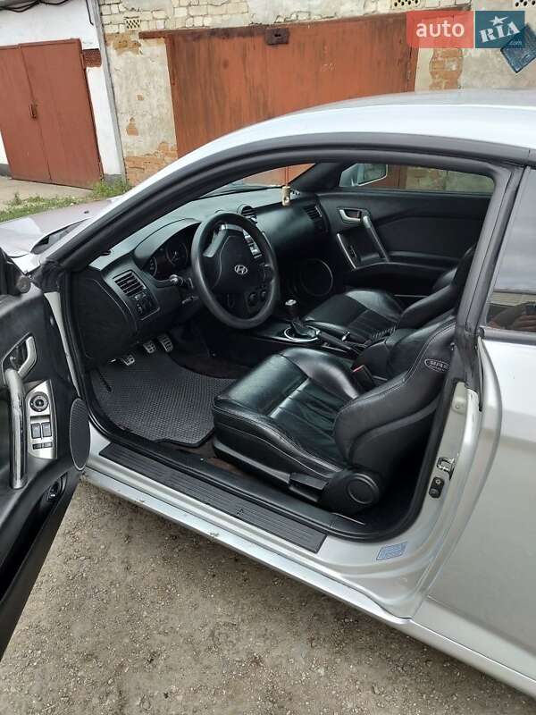 Купе Hyundai Coupe 2002 в Ракитном