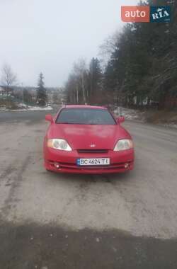 Купе Hyundai Coupe 2003 в Стебнику