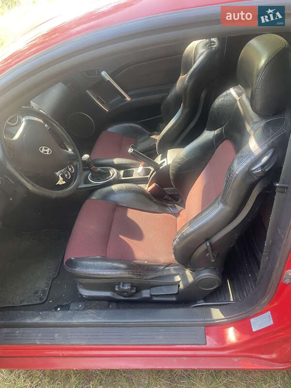 Купе Hyundai Coupe 2005 в Смілі