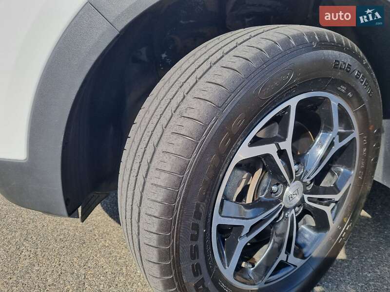 Внедорожник / Кроссовер Hyundai Creta 2019 в Киеве
