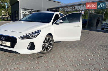 Хетчбек Hyundai Elantra GT 2017 в Запоріжжі