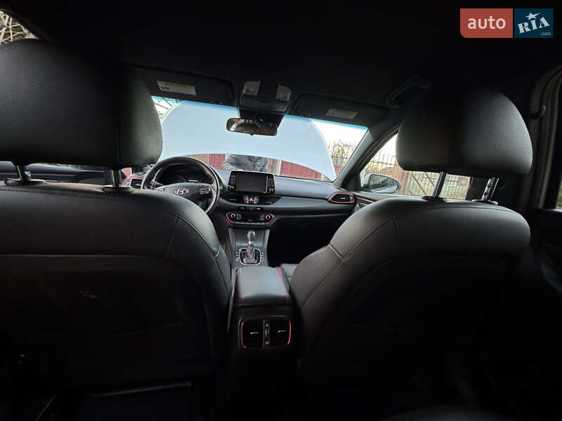 Хетчбек Hyundai Elantra GT 2017 в Стрию