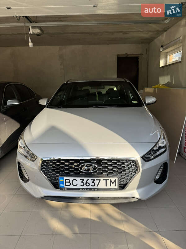 Hyundai Elantra GT 2017