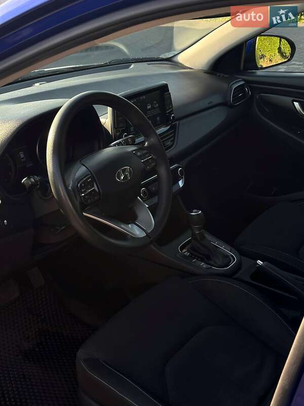 Хэтчбек Hyundai Elantra GT 2019 в Киеве