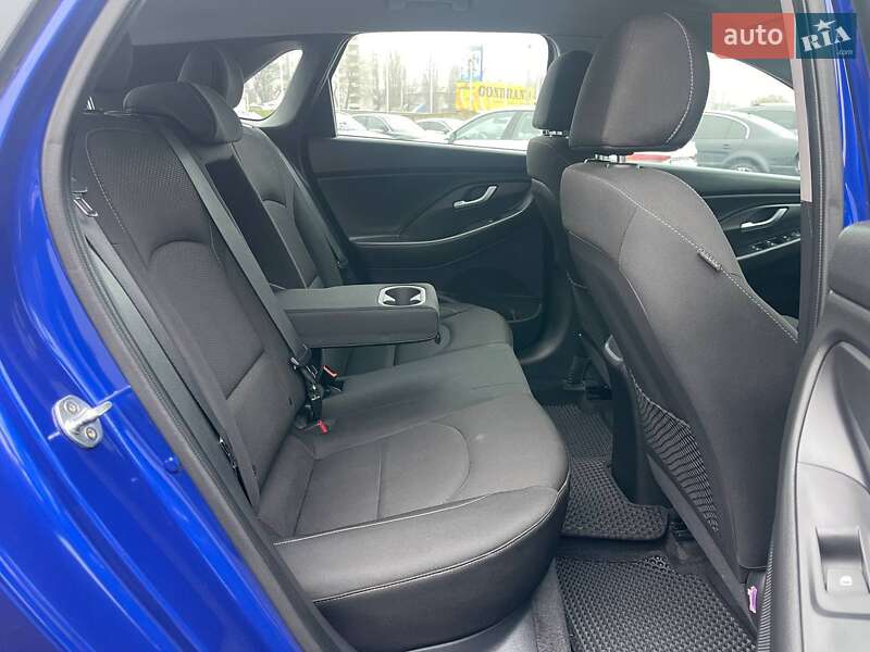 Хэтчбек Hyundai Elantra GT 2019 в Киеве