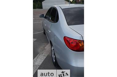 Седан Hyundai Elantra 2008 в Львове