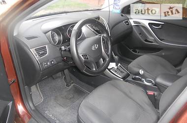 Седан Hyundai Elantra 2013 в Чернігові