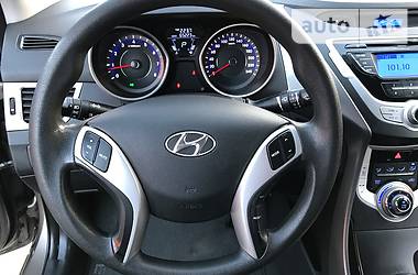 Седан Hyundai Elantra 2013 в Харькове