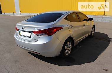 Седан Hyundai Elantra 2011 в Горловке