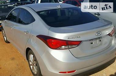 Седан Hyundai Elantra 2015 в Ровно