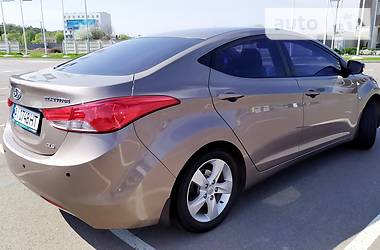 Седан Hyundai Elantra 2012 в Киеве