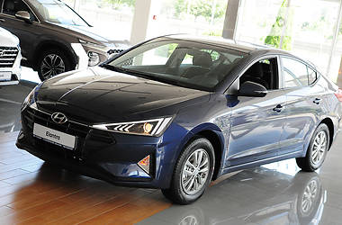 Седан Hyundai Elantra 2019 в Киеве