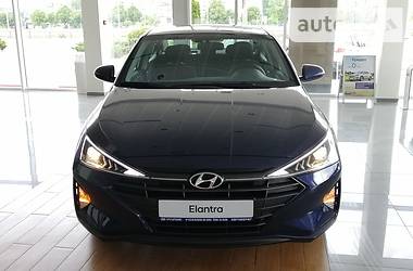 Седан Hyundai Elantra 2019 в Киеве