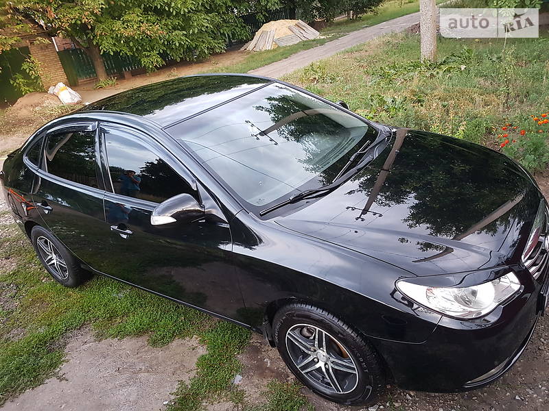 Седан Hyundai Elantra 2010 в Києві