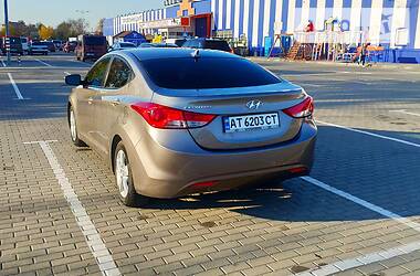 Седан Hyundai Elantra 2013 в Коломиї