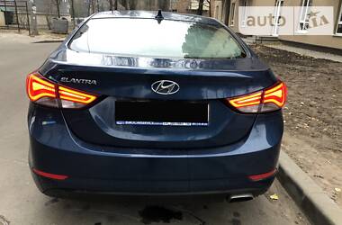 Седан Hyundai Elantra 2014 в Киеве