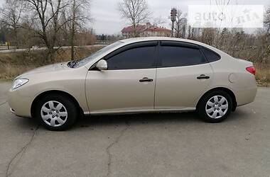 Седан Hyundai Elantra 2010 в 
