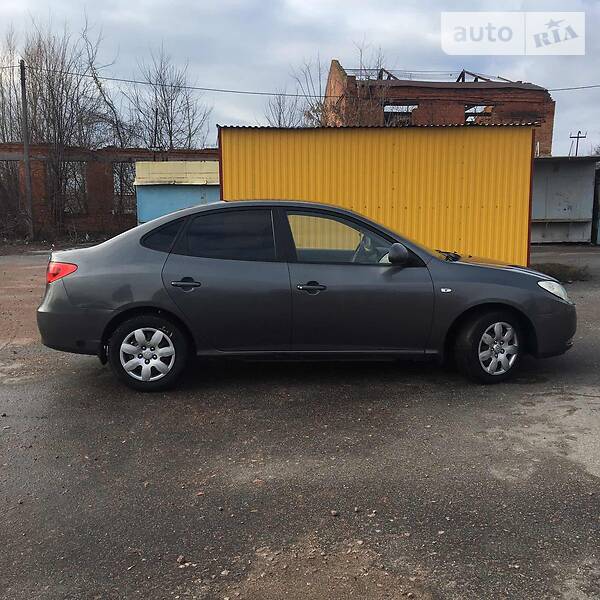 Седан Hyundai Elantra 2008 в Черняхові