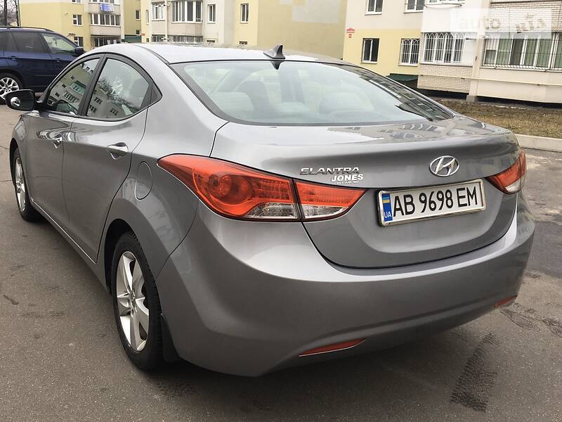 Седан Hyundai Elantra 2012 в Вінниці