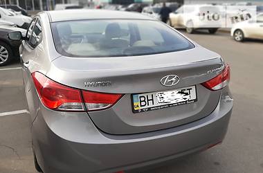 Седан Hyundai Elantra 2011 в 