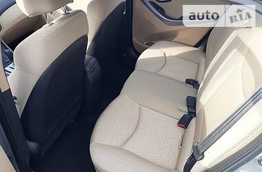 Седан Hyundai Elantra 2011 в 