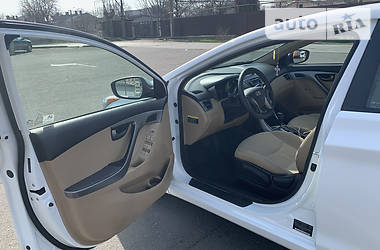 Седан Hyundai Elantra 2012 в 