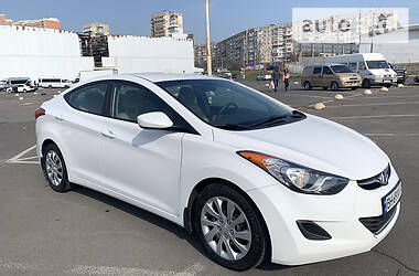 Седан Hyundai Elantra 2012 в 
