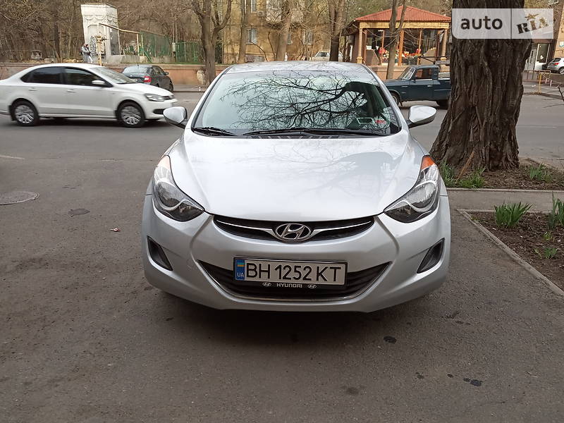 Седан Hyundai Elantra 2011 в Одесі