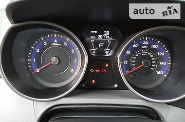 Седан Hyundai Elantra 2011 в 
