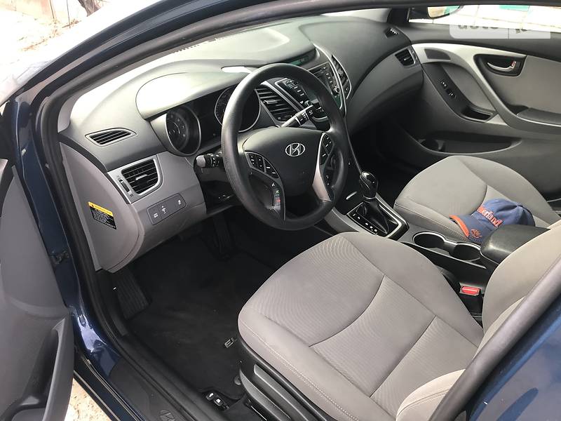 Седан Hyundai Elantra 2014 в Дніпрі