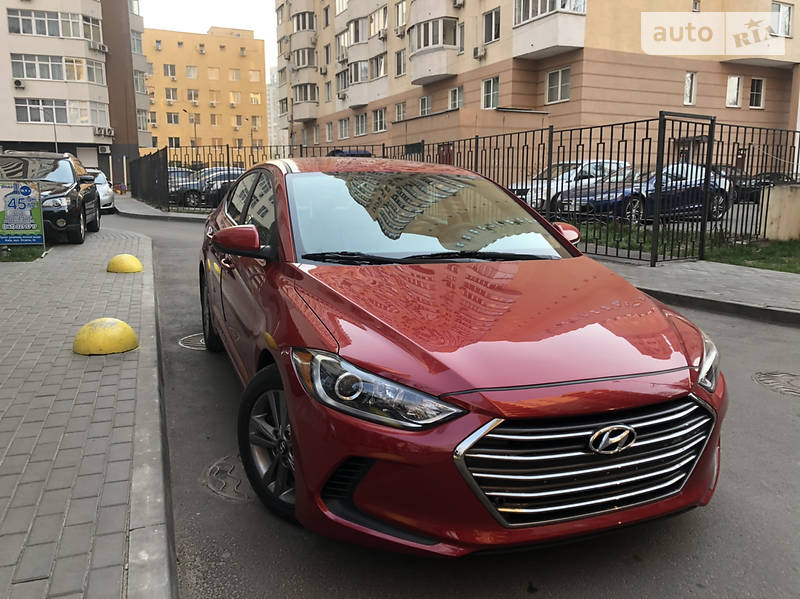 Седан Hyundai Elantra 2016 в 