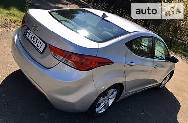 Седан Hyundai Elantra 2012 в 