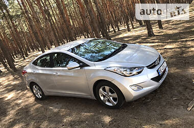 Седан Hyundai Elantra 2012 в 