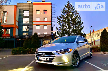 Седан Hyundai Elantra 2016 в 