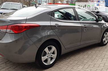 Седан Hyundai Elantra 2013 в 