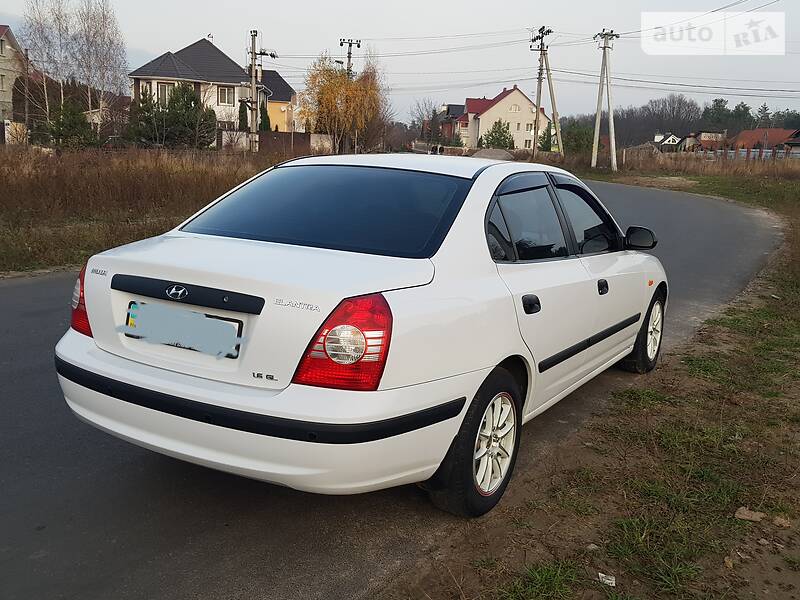 Седан Hyundai Elantra 2005 в Киеве