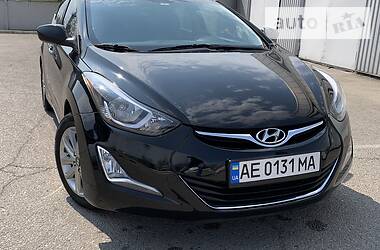 Седан Hyundai Elantra 2014 в 
