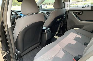 Седан Hyundai Elantra 2014 в 