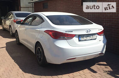 Седан Hyundai Elantra 2011 в 