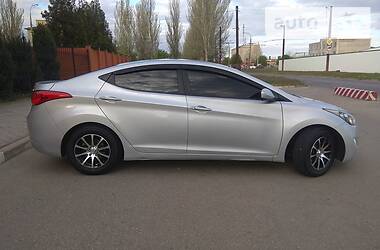 Седан Hyundai Elantra 2011 в 