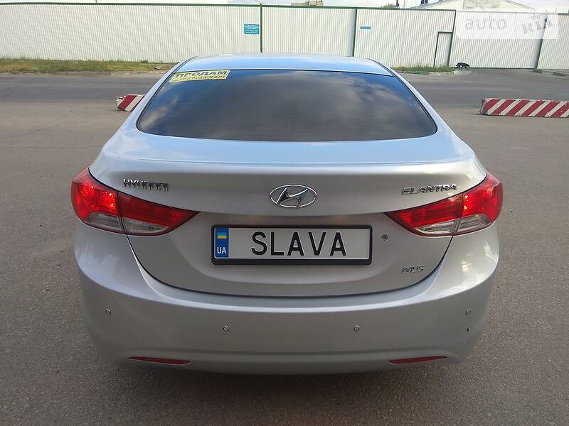 Седан Hyundai Elantra 2011 в Херсоні
