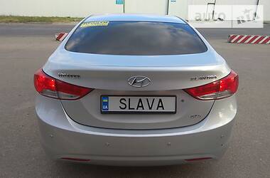 Седан Hyundai Elantra 2011 в 